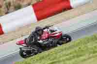 cadwell-no-limits-trackday;cadwell-park;cadwell-park-photographs;cadwell-trackday-photographs;enduro-digital-images;event-digital-images;eventdigitalimages;navarra;no-limits-trackdays;peter-wileman-photography;racing-digital-images;trackday-digital-images;trackday-photos